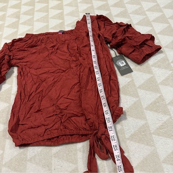 Vince Camuto clip dot bubble sleeve blouse - Picture 4 of 7